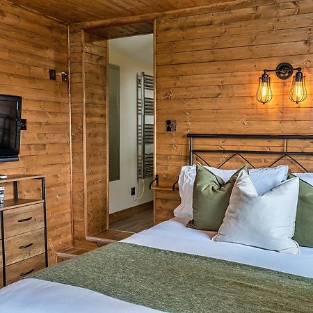 Finest Retreats - Trevoya Cabin Launceston Exterior photo