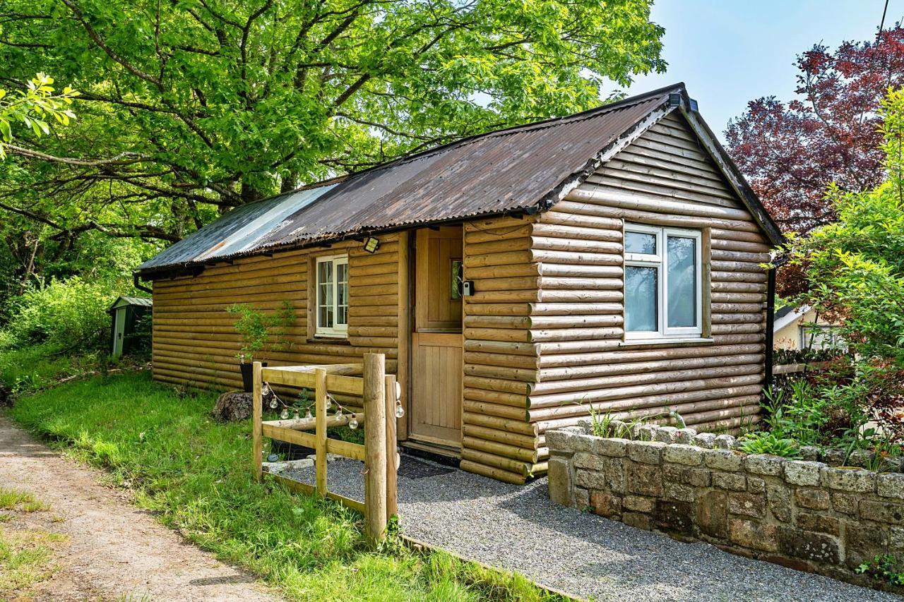 Finest Retreats - Trevoya Cabin Launceston Exterior photo